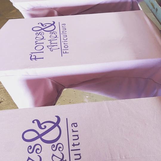 Estampa em uniforme.