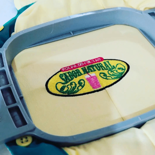 Bordado para uniforme